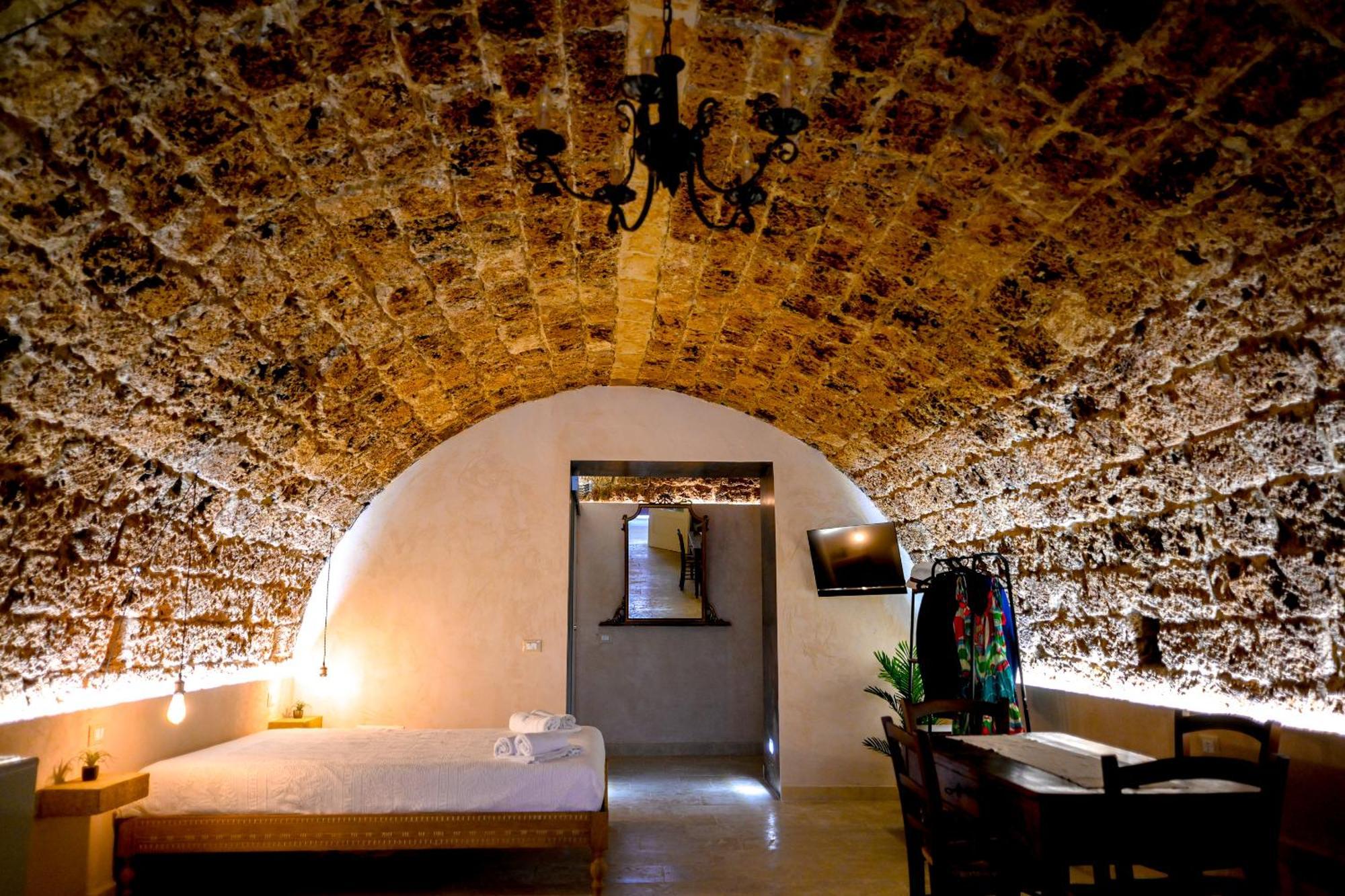 La Grotta, Luxury Suite & Spa Noto Buitenkant foto